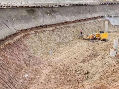 丁青基坑边坡加固